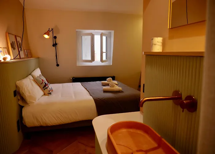 Biarritz, Halles Et Ocean *